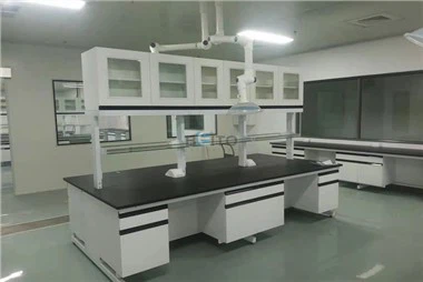 غطاء الدخان في معمل الكيمياء